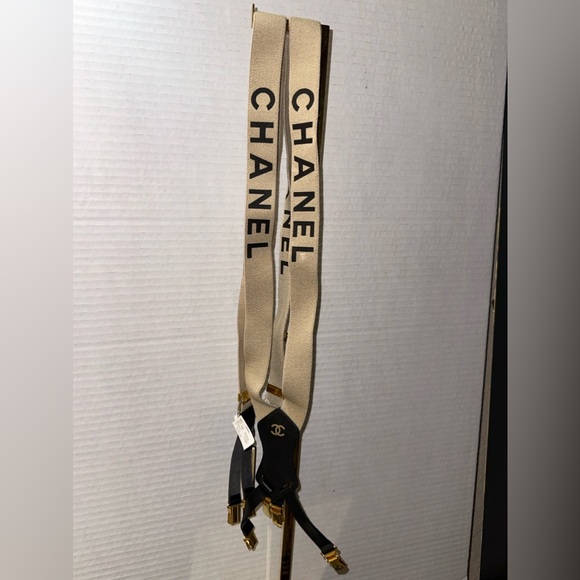 CHANEL ICONIC VINTAGE BEIGE LOGO SUSPENDERS RARE)MAKE ME AN OFFER I CANT REFUSE - Picture 1 of 17